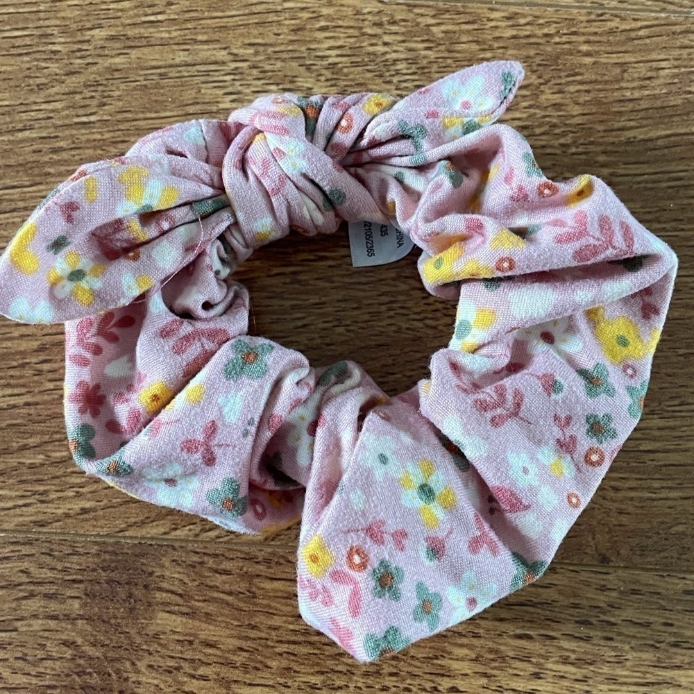 Pink floral scrunchie